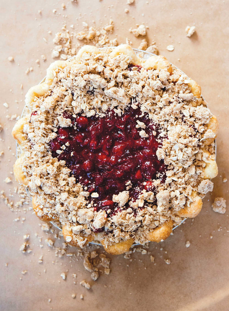 Lisa Ludwinski’s Cranberry Crumble Pie